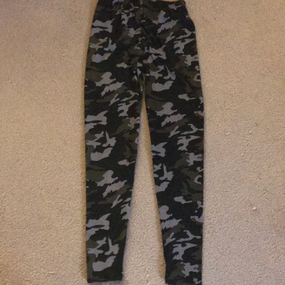 Super soft Cameo leggings